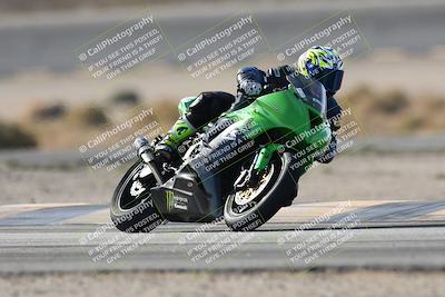 media/Nov-16-2025-Race Pace (Sun) [[8c5fa54630]]/Non Verified Riders (1st 20 Minutes)/1-Turn 14 (10am)/